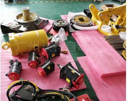 發那科機器人R-2000iC本體拆機件銷售：電機、減速器、平衡缸……
