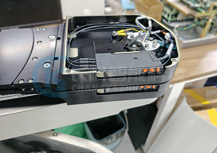 維修芯片傳送作業機器人 維修晶圓傳輸真空機械手