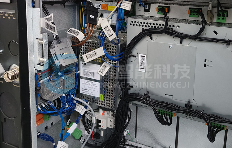 ABB機器人控制柜IRC5 Single 3HAC052355-001維修